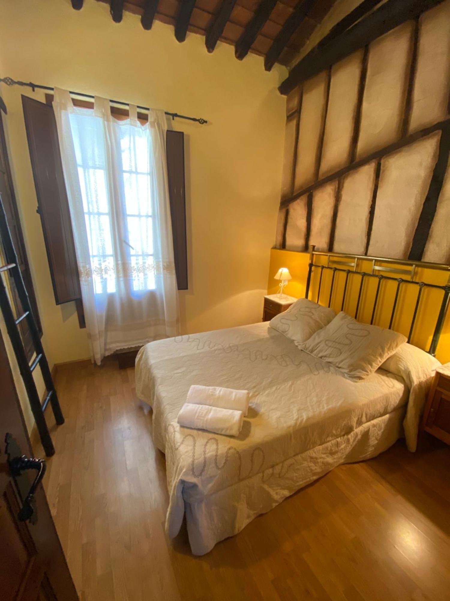 Apartamentos Rurales La Antigua Fonda Candelario Dış mekan fotoğraf