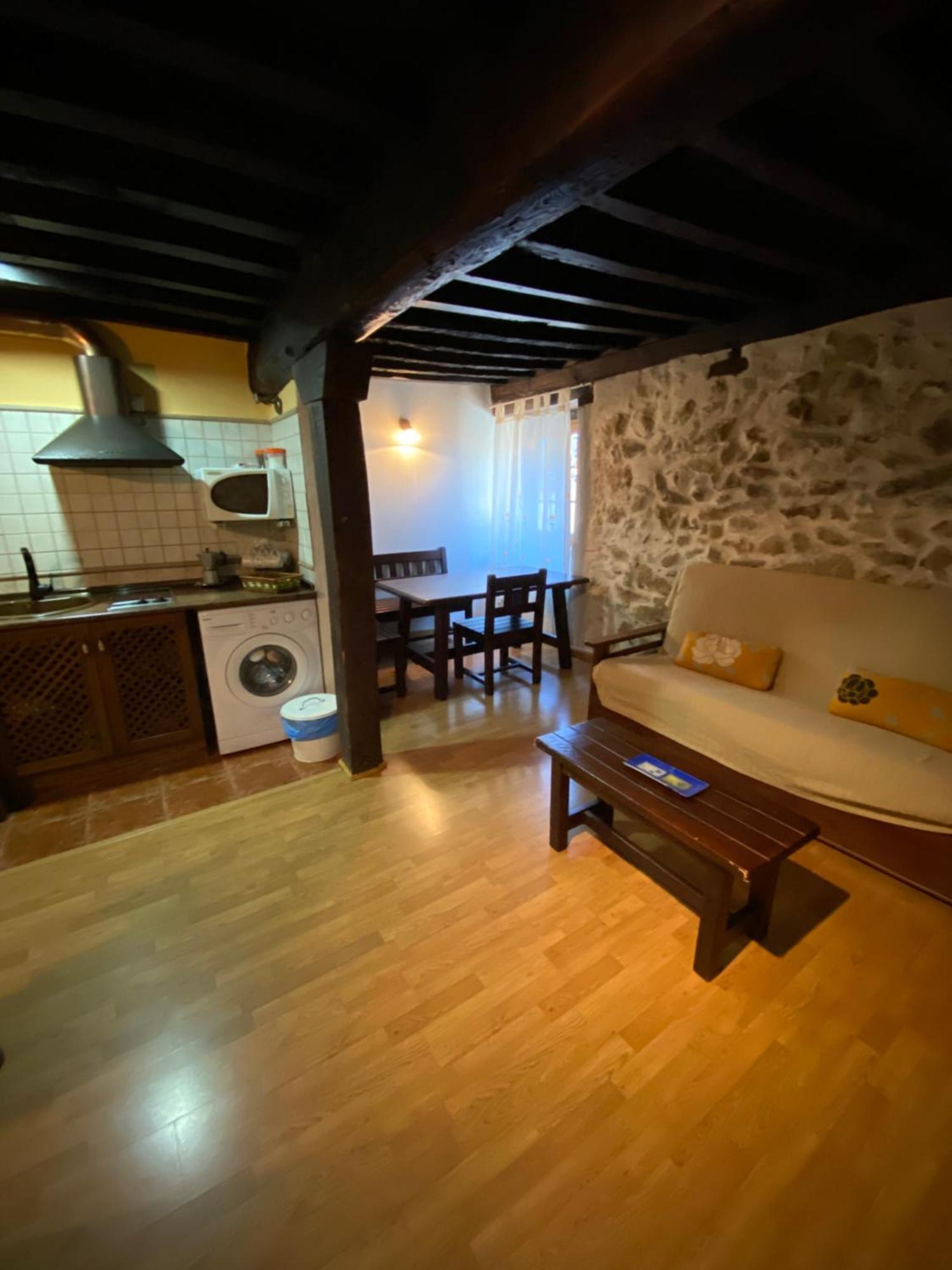 Apartamentos Rurales La Antigua Fonda Candelario Dış mekan fotoğraf