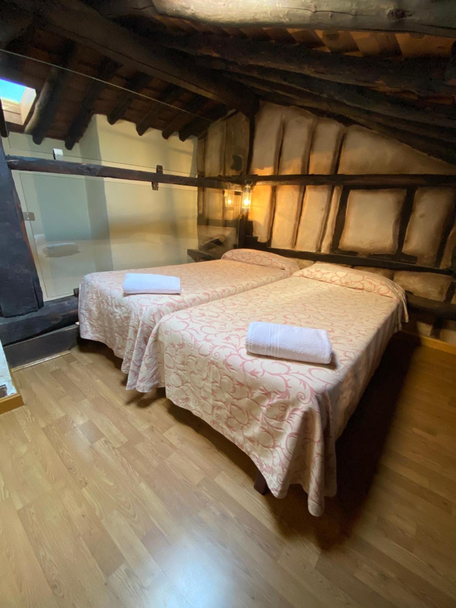 Apartamentos Rurales La Antigua Fonda Candelario Dış mekan fotoğraf